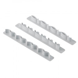 Sada vykrajovátek a naznačovačů na kraje dortů