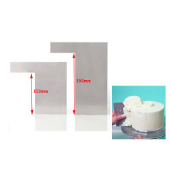 Stěrka na okraj a na povrch dortu